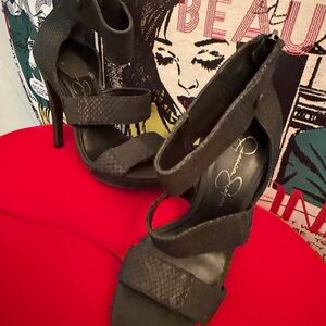 Jessica Simpson Black Textured Heels